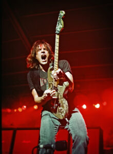 Warren Demartini Photo: Nadine Joy